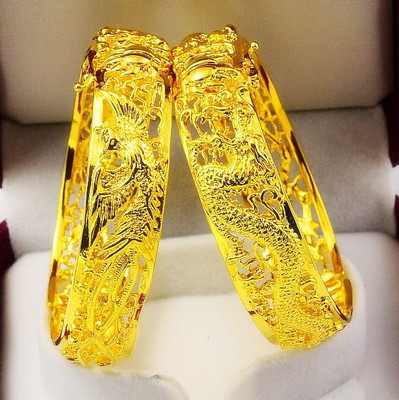 ประสิทธิภาพสูง เครื่องประดับขนาดเล็ก ไทเทเนียม Pvd เครื่องเคลือบฟิล์ม 18k ทอง