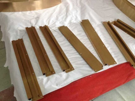 เครื่องเคลือบระบายความร้อน PVD ทองคําบนกระจกเซรามิกเหล็กไร้ขัด