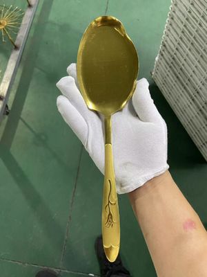 เครื่องเคลือบ PVD ขนาดเล็กสแตนเลสสตีลสำหรับโรงงานผลิตเครื่องประดับ