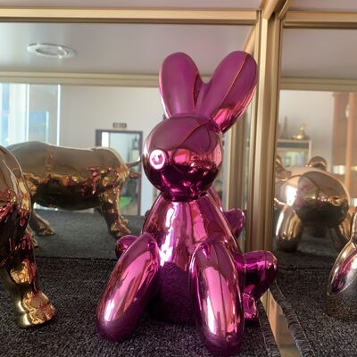 เครื่องเคลือบ PVD สำหรับงานฝีมือของขวัญ พร้อมห้องสุญญากาศแบบกำหนดเองเคลือบเมทัลลิกหรูหรา และระบบควบคุมอัตโนมัติเต็มรูปแบบ