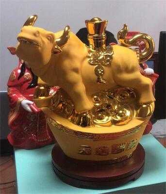 เครื่องเคลือบระบายความร้อน PVD แบบอัตโนมัติเต็ม สําหรับงานศิลปะเซรามิค สีสดใสและกระจ่างสูง และรับประกัน 1 ปี