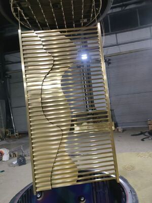 เครื่องเคลือบสุญญากาศ PVD ฮาร์ดแวร์ขนาดใหญ่ พร้อมการยึดเกาะที่แข็งแกร่งและฟิล์มป้องกันที่ทนทานยาวนาน