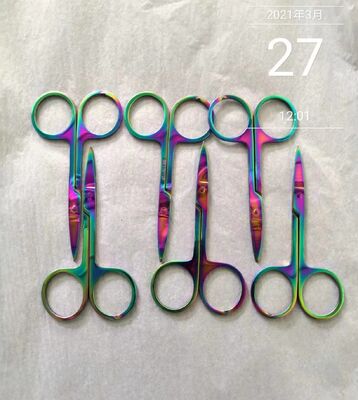 กรรไกรเคลือบสุญญากาศ PVD หลากสี พร้อมคุณสมบัติป้องกันสนิมและพื้นผิวเรียบสำหรับการใช้งานประจำวัน