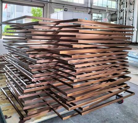 เครื่องเคลือบ PVD ควบคุมอัตโนมัติเต็มรูปแบบ พร้อมความเข้ากันได้ที่หลากหลายและการรับประกัน 1 ปีสำหรับสุขภัณฑ์และฮาร์ดแวร์เฟอร์นิเจอร์