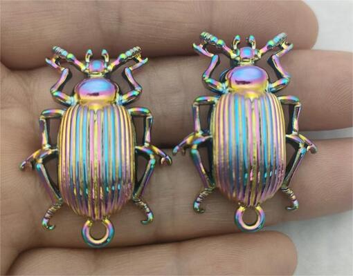 เครื่องเคลือบ PVD แบบสุญญากาศพร้อมระบบควบคุมอัตโนมัติเต็มรูปแบบสำหรับการเคลือบสีสดใสสม่ำเสมอและการรับประกัน 1 ปี