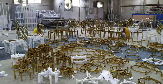 เครื่องเคลือบ PVD ระยะยาวที่มีเทคโนโลยีต่อต้านการออกซิเดชั่นสําหรับชิ้นส่วนของเฟอร์นิเจอร์จากสแตนเลส