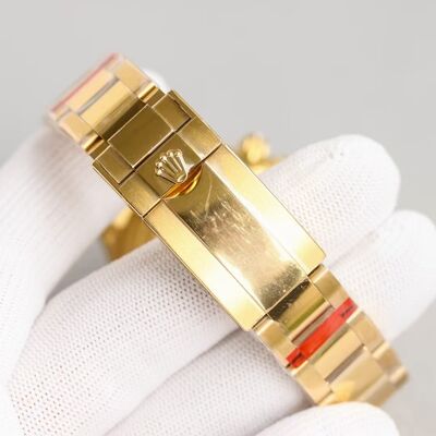 เครื่องเคลือบ PVD แบบอัตโนมัติเต็ม สําหรับกระเป๋านาฬิกาประเภทเครื่องประดับและสายรัดพร้อมรับประกัน 1 ปี