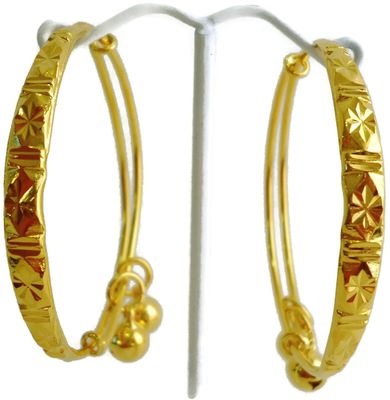 เครื่องเคลือบสุญญากาศแบบแมกนีตรอนสปัตเตอริง PVD พร้อมระบบควบคุมอัตโนมัติเต็มรูปแบบและห้องสุญญากาศแบบกำหนดเองสำหรับเครื่องประดับหรู